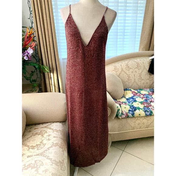 Zara LONG SPARKLY V-NECK KNIT MAXI DRESS in Maroon - Picture 5 of 12